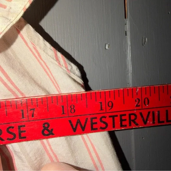 Knox Rose Red and White Embroidered Top - Picture 6 of 9